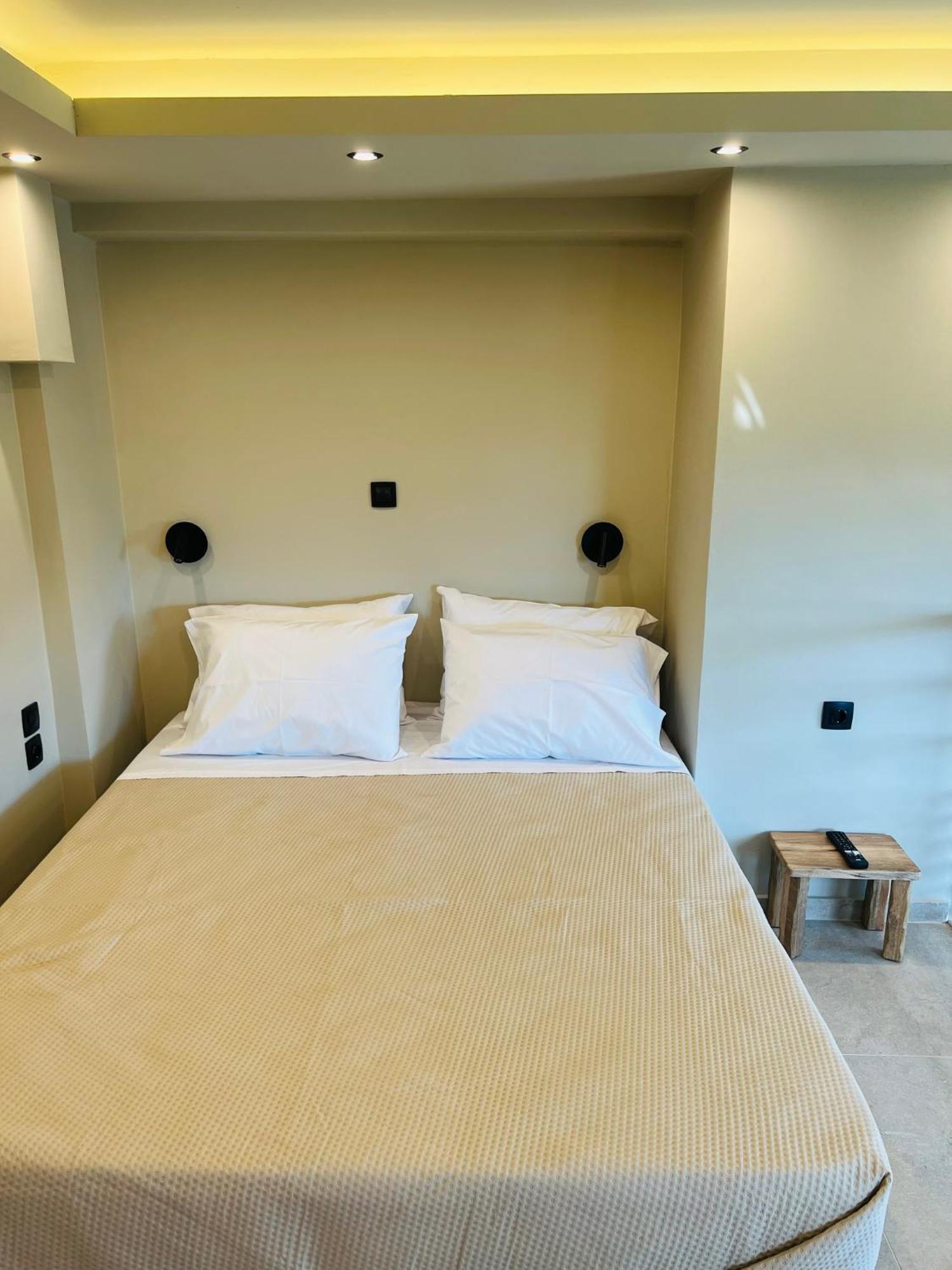 Athilia Aparthotel Nikiana Buitenkant foto